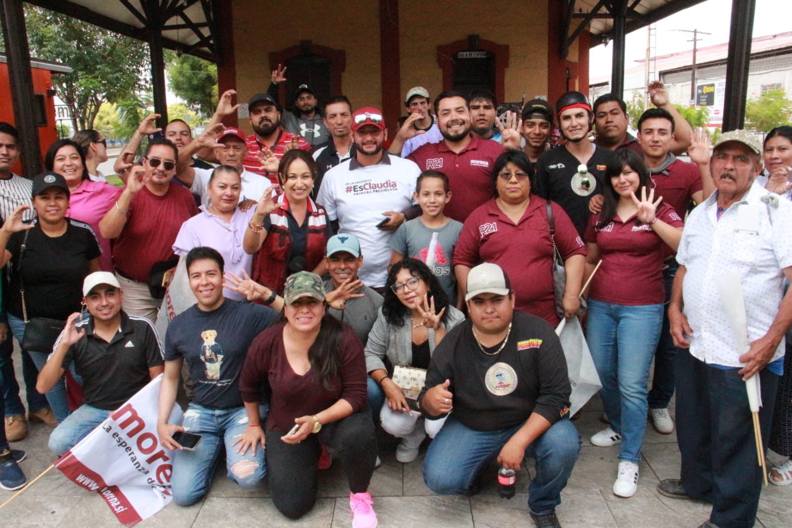 R21 Zamora realizó caravana en apoyo a Claudia Sheinbaum