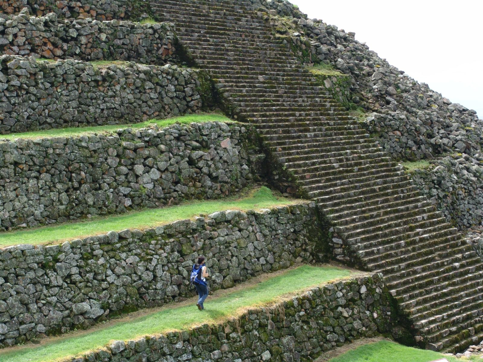 Este verano conoce el encanto de las zonas arqueológicas de Michoacán