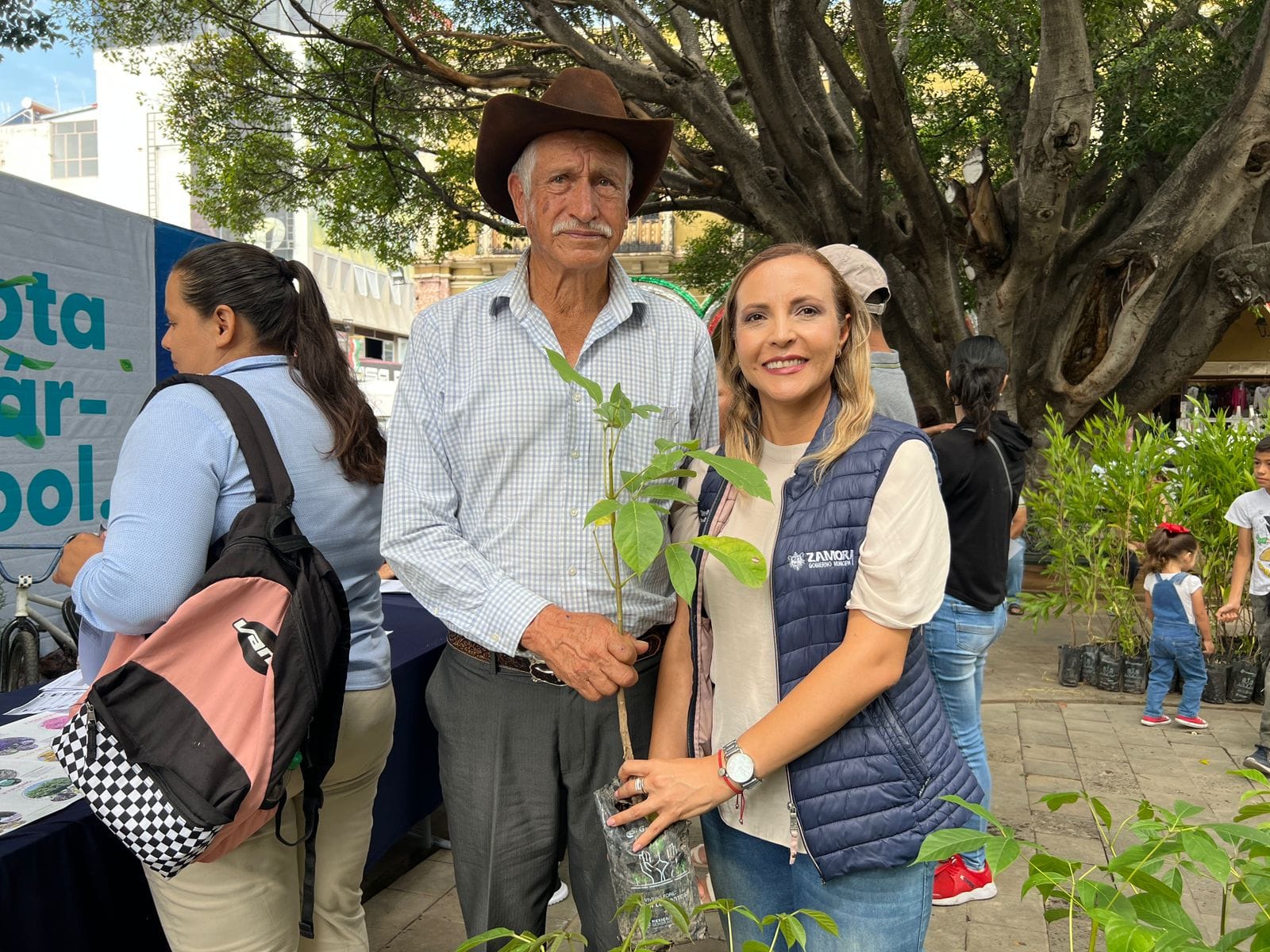 Alrededor de 10 mil arbolitos con la campaña Adopta un Árbol