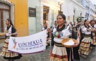 La K’uínchekua viste de colores las calles de Oaxaca