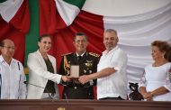 Entrega 75 Legislatura Presea “Constitución de 1814” al Heroico Colegio Militar