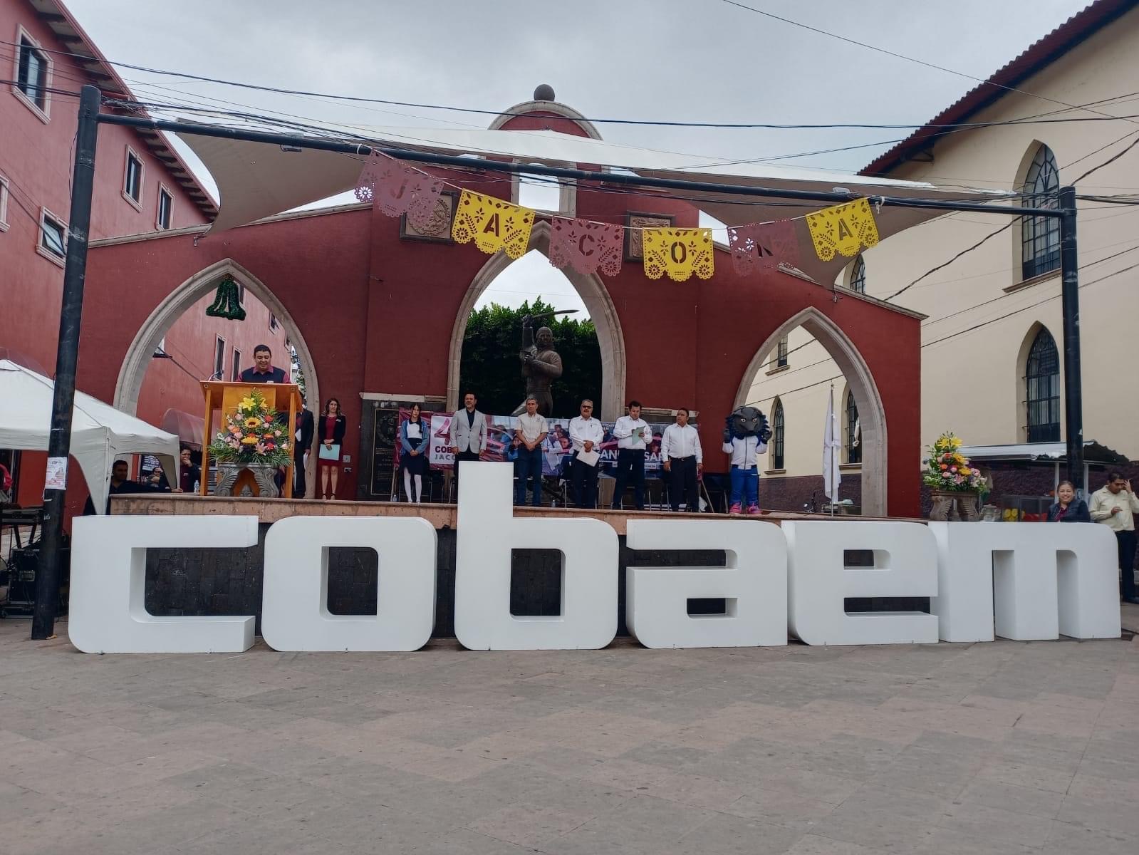 Colegio de Bachilleres Jacona cumplió 40 años