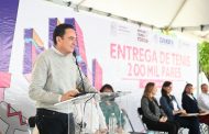 Carlos Soto comprometido con el sector educativo del municipio