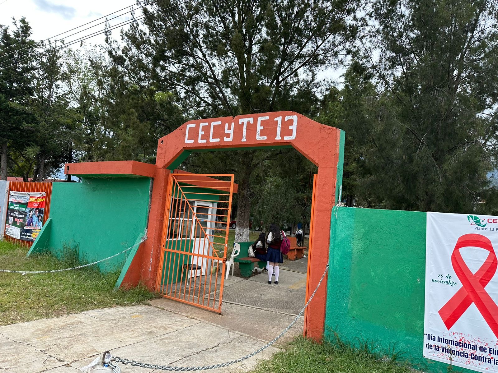 Separan de su labor frente a grupo a dos docentes del CECyTEM Purépero