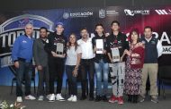 Estudiantes del Cecytem se coronan en torneo de robótica