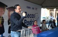 Realizan segunda entrega de Becas Padrino; 100 niños fueron beneficiados