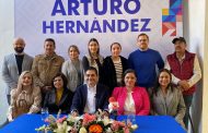 Arturo Hernandez anuncia su registro como precandidato por la alcaldía de Tangancícuaro