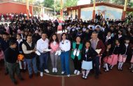 SEE arranca 2024 con entrega de tenis para 15 mil jóvenes