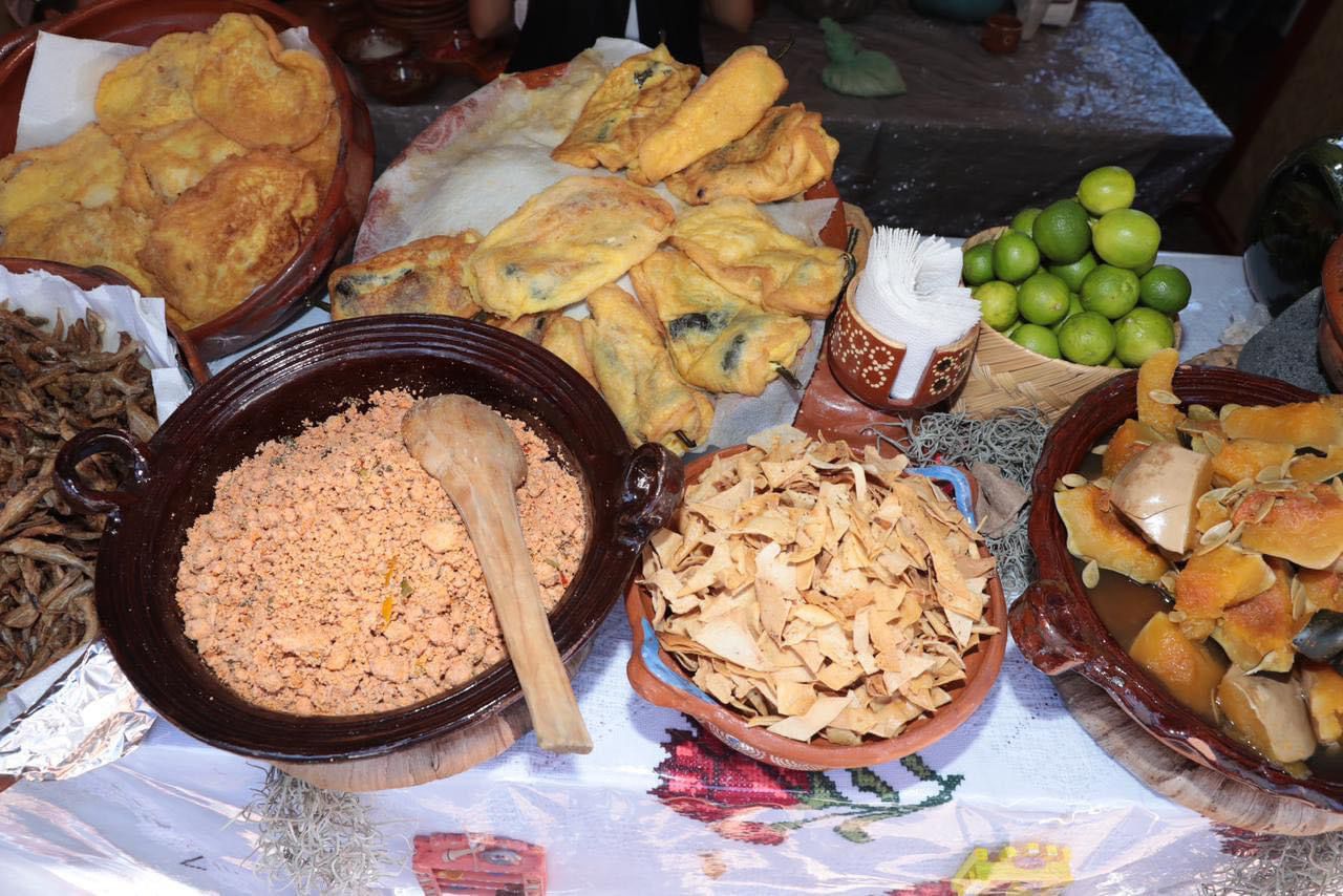 Cocineras tradicionales darán sabor a la K’uínchekua