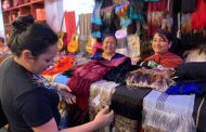 Adquiere los mejores rebozos michoacanos en el Tianguis Artesanal de Uruapan