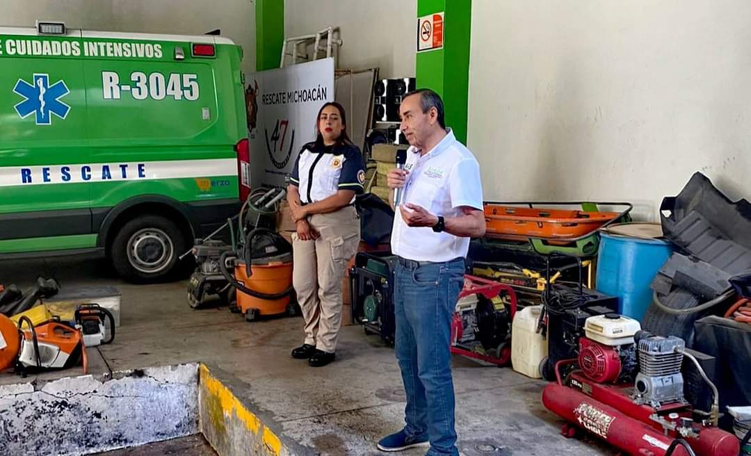 Jorge Hernández escucha las preocupaciones y se compromete a mejorar condiciones en sus visitas a Construrama Alcázar y Protección Civil*