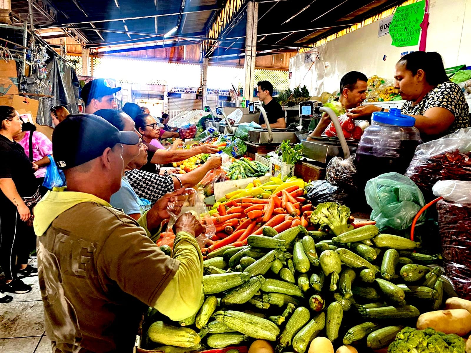 En más de mil pesos estará la Canasta Básica en Zamora para esta semana