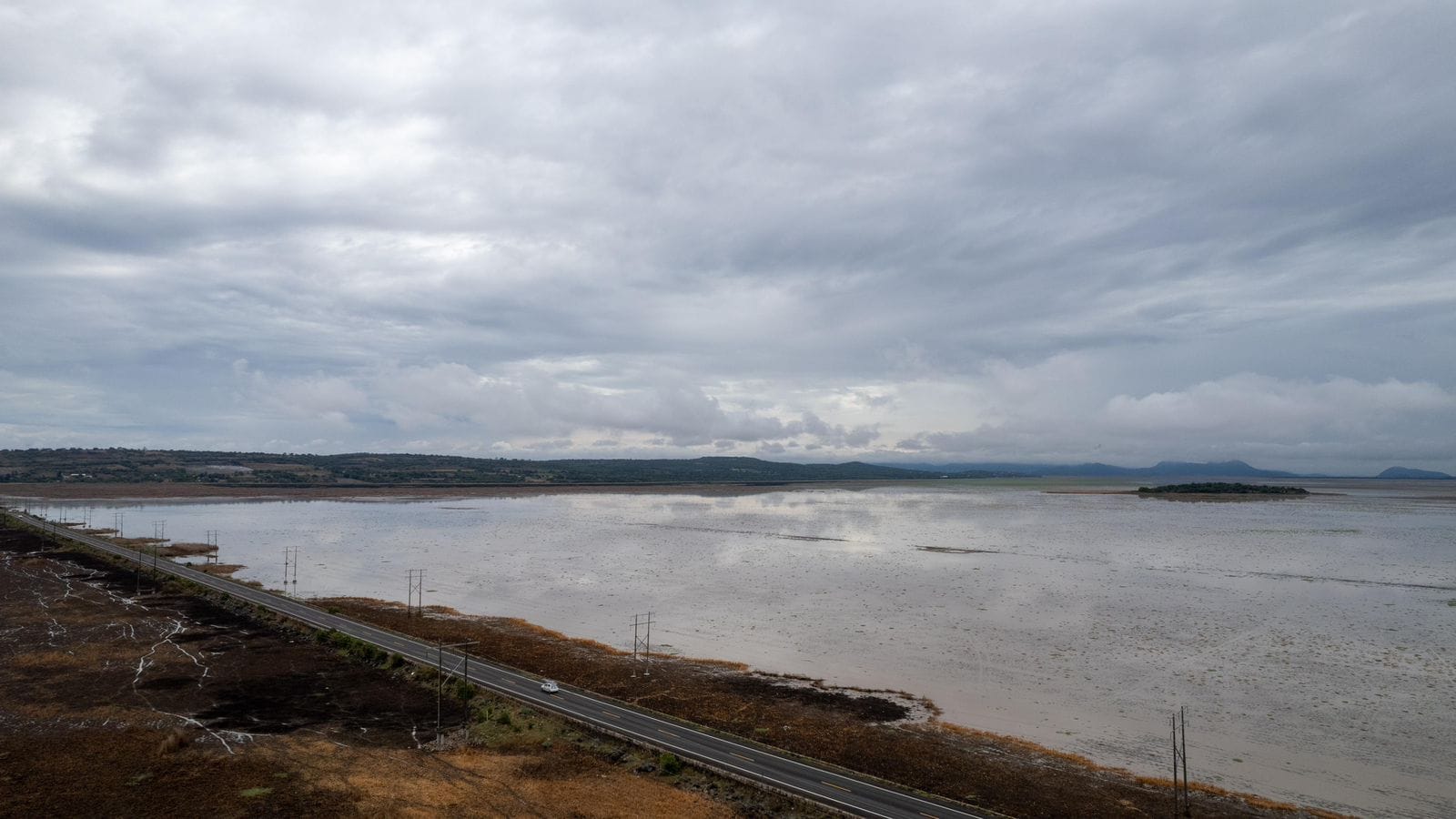 Para recuperar el lago de Cuitzeo se han invertido 200 mdp