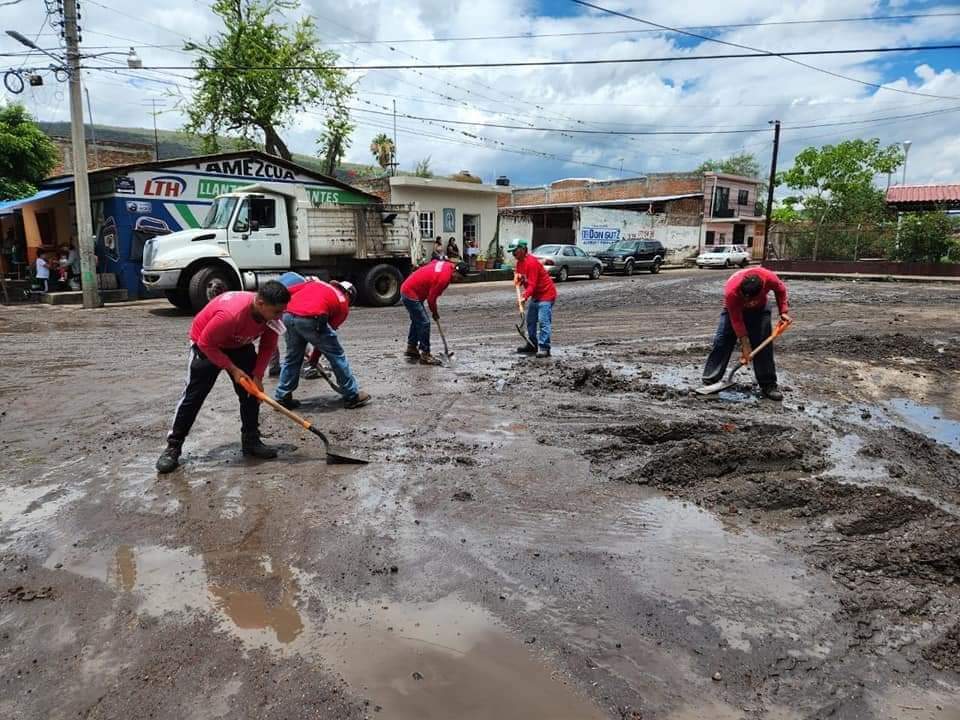 Ayuntamiento de Ixtlán concluyó la limpieza en Plaza del Limón luego de las últimas lluvias