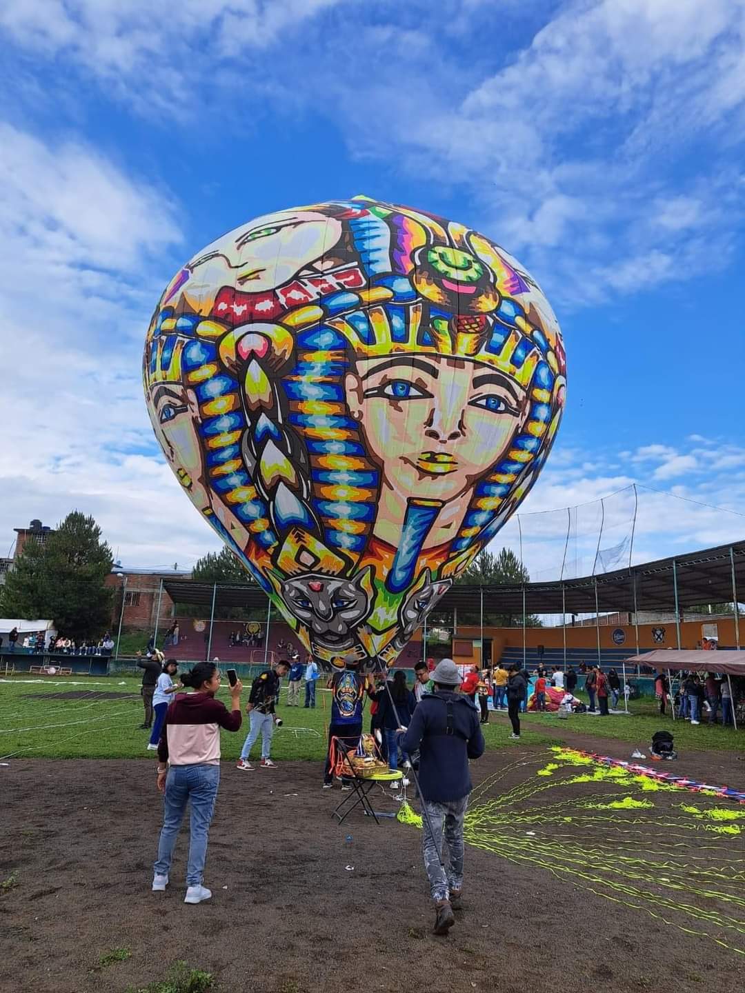 Fiesta y color pintarán el Pueblo Mágico de Paracho con su festival de globos de Cantoya