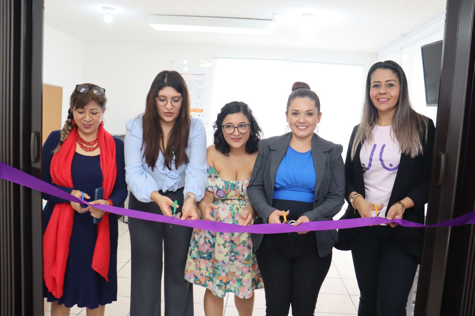 Seimujer inaugura primera sala de lactancia para mujeres trabajadoras