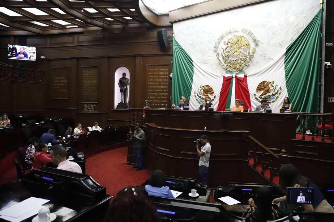 Diputados aprueban que 3er. Informe del titular del Poder Ejecutivo sea en el Estadio Morelos