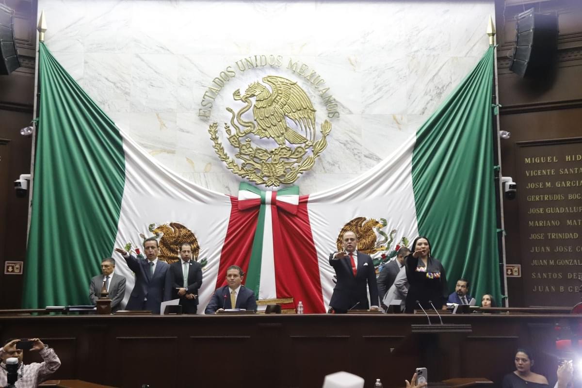 Rinden protesta diputados y diputadas de la 76 Legislatura de Michoacán