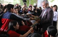 Bedolla fomenta la lectura con 400 mil libros en escuelas de Michoacán