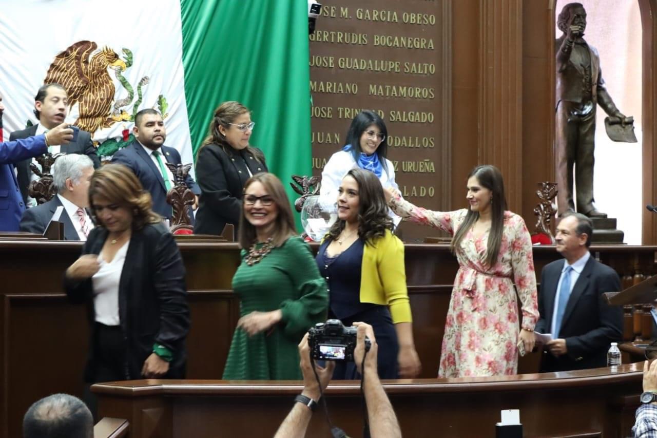 Designan diputados a titulares de las áreas administrativas en el Congreso del Estado para la 76 Legislatura.