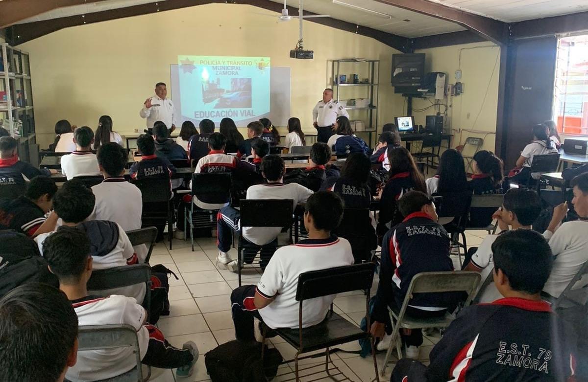 Seguridad Pública y Tránsito Municipal imparten curso a escolapios de primaria 