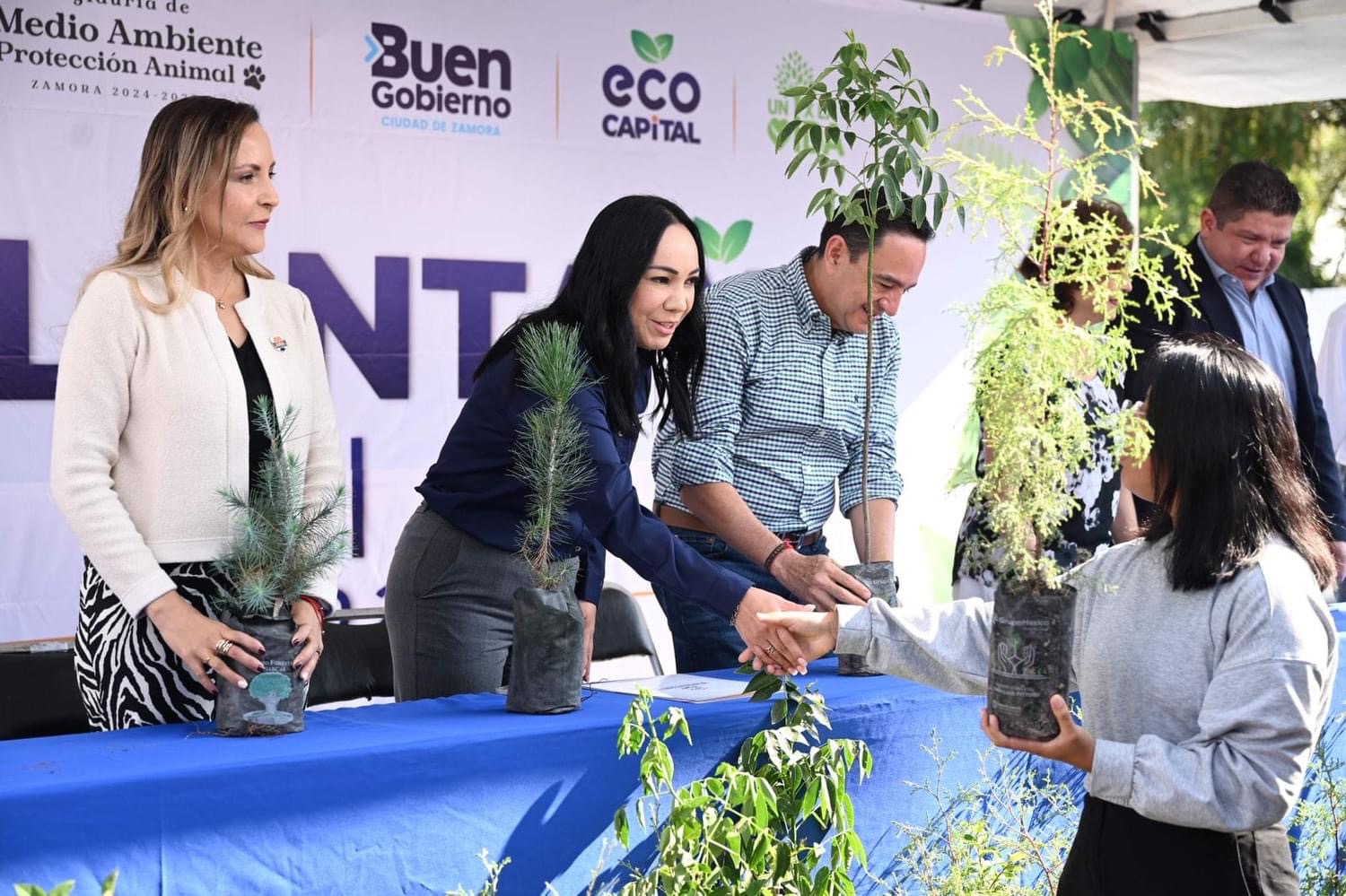 Universidad Capital suma esfuerzos con Ayuntamiento y plantará mil 200 árboles a Ciudad Árbol