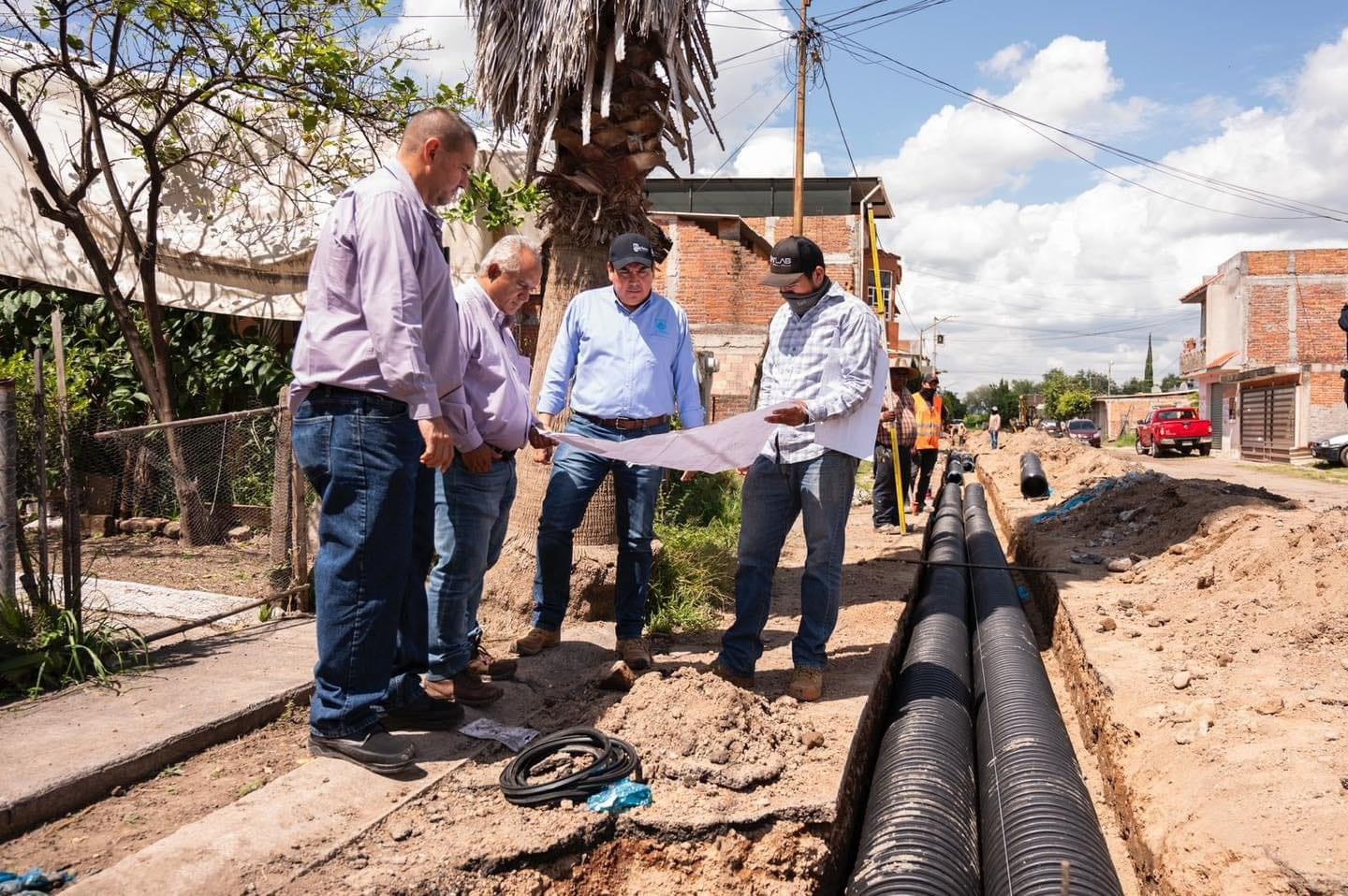 CONSTRUYEN SISTEMA DE ALCANTARILLADO PLUVIAL EN COLONIA DE LA PIEDAD