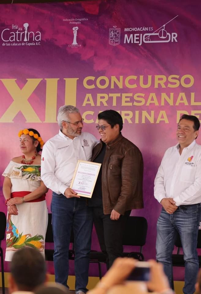 Entregan 24 premios para las mejores catrinas de Capula