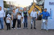 Carlos Soto pone en marcha pavimentación de calle Simón Bolívar de La Libertad.