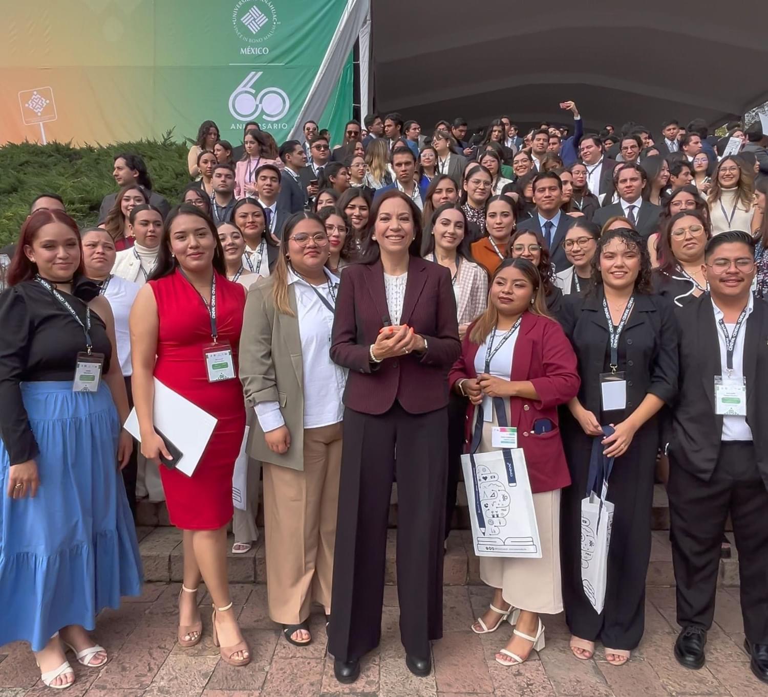 Reconocen a 90 estudiantes michoacanos con Premio Ceneval a la Excelencia