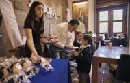 Carlos Soto recibió a alumnos de la escuela “Gabino Barreda”