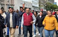 Isidoro Mosqueda presente en el Zócalo de la CDMX escuchando el mensaje de la