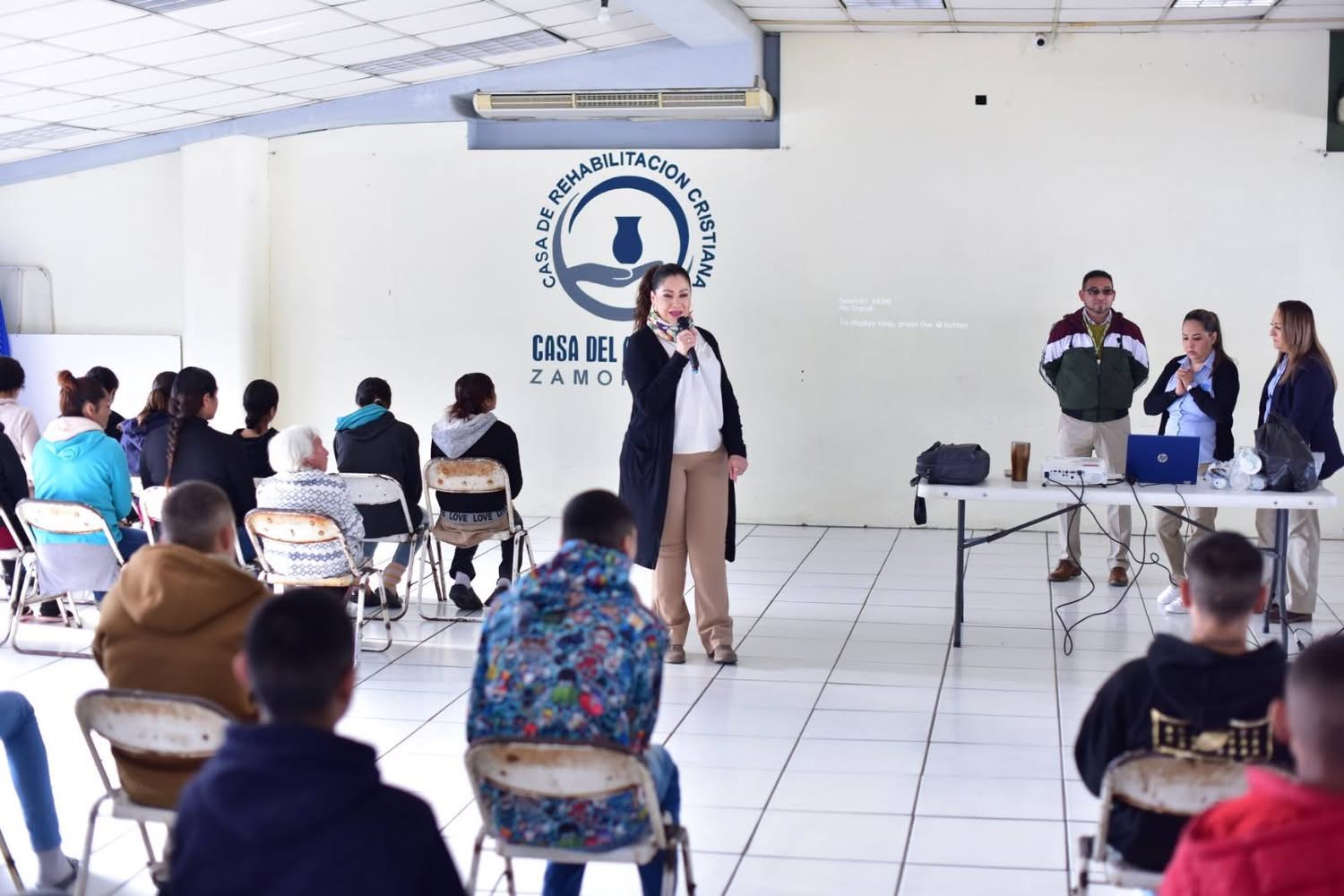 DIF Zamora visita el centro de rehabilitación 'Casa del Alfarero' en apoyo a la reintegración social