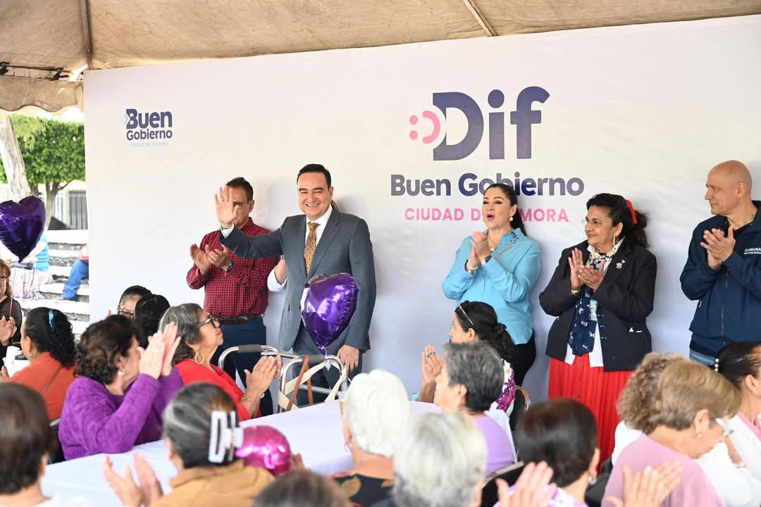 Zamora celebra el Día del Amor y la Amistad con festejo para los adultos mayores